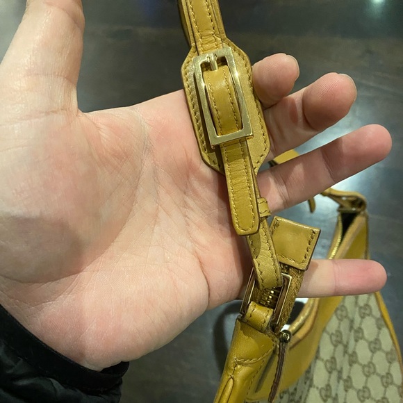 Gucci Purse - Picture 6 of 13